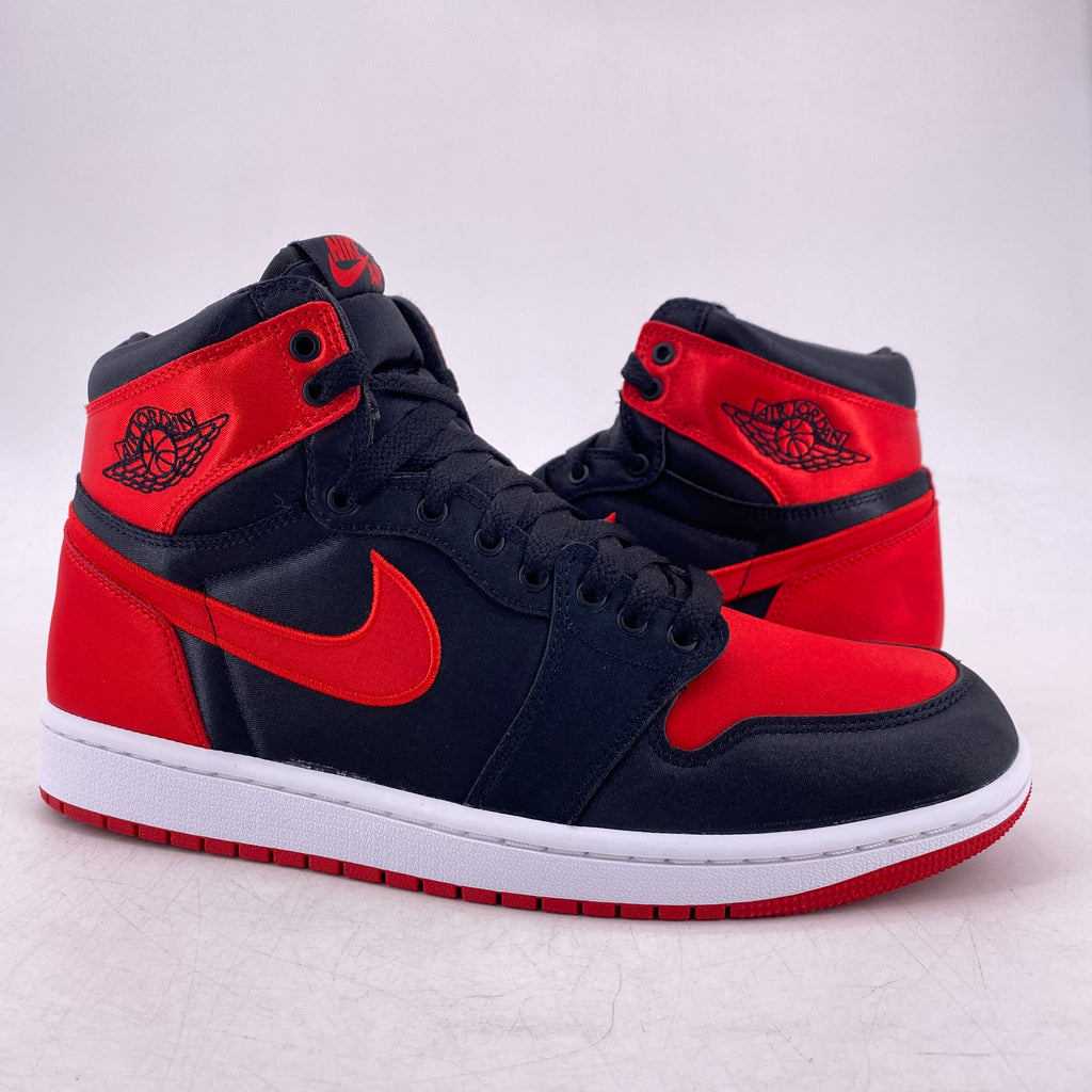 Air Jordan (W) 1 Retro High OG "Satin Bred" 2023 Used Size 10.5W