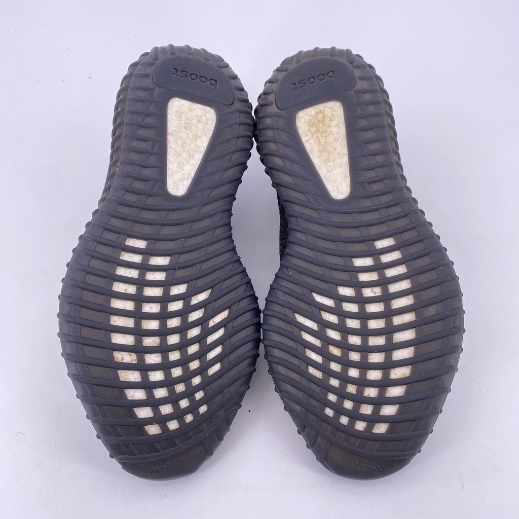 Yeezy 350 v2 "Black Non-Reflective" 2019 Used Size 9.5