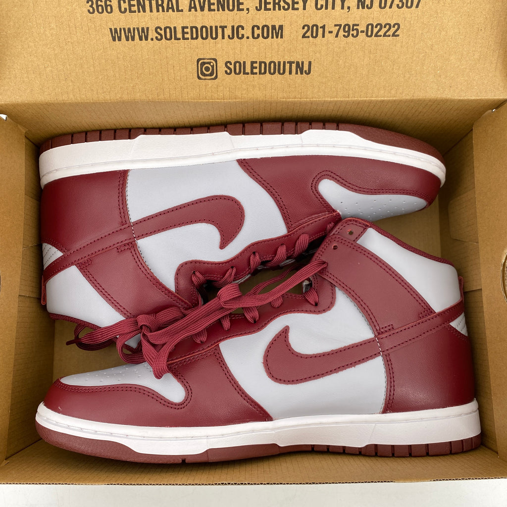 Nike Dunk High "Beetroot" 2022 New Size 11