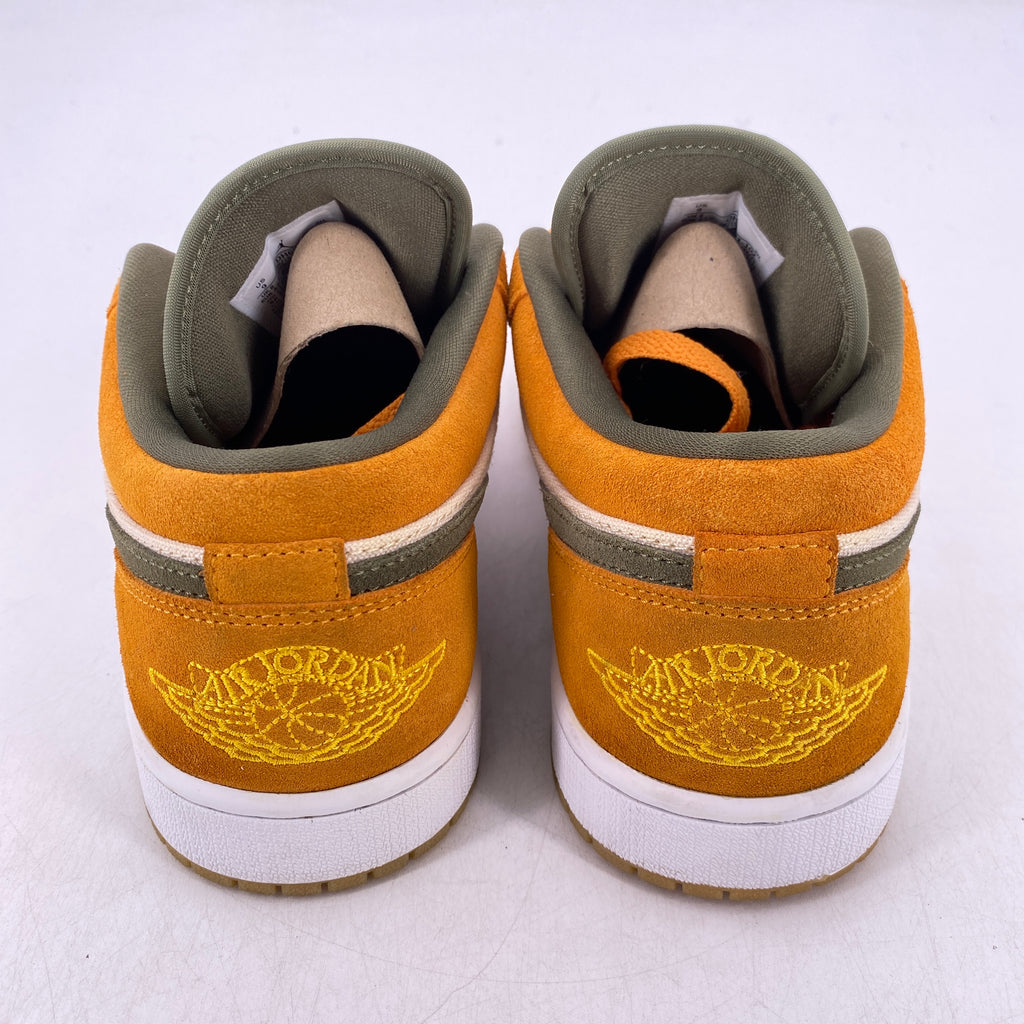 Air Jordan 1 Low SE "Light Curry" 2021 Used Size 9