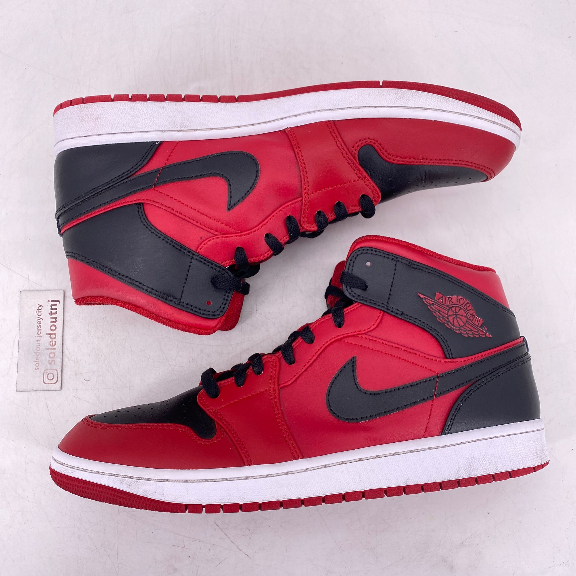 Air Jordan 1 Mid &quot;Reverse Bred&quot; 2021 Used Size 12