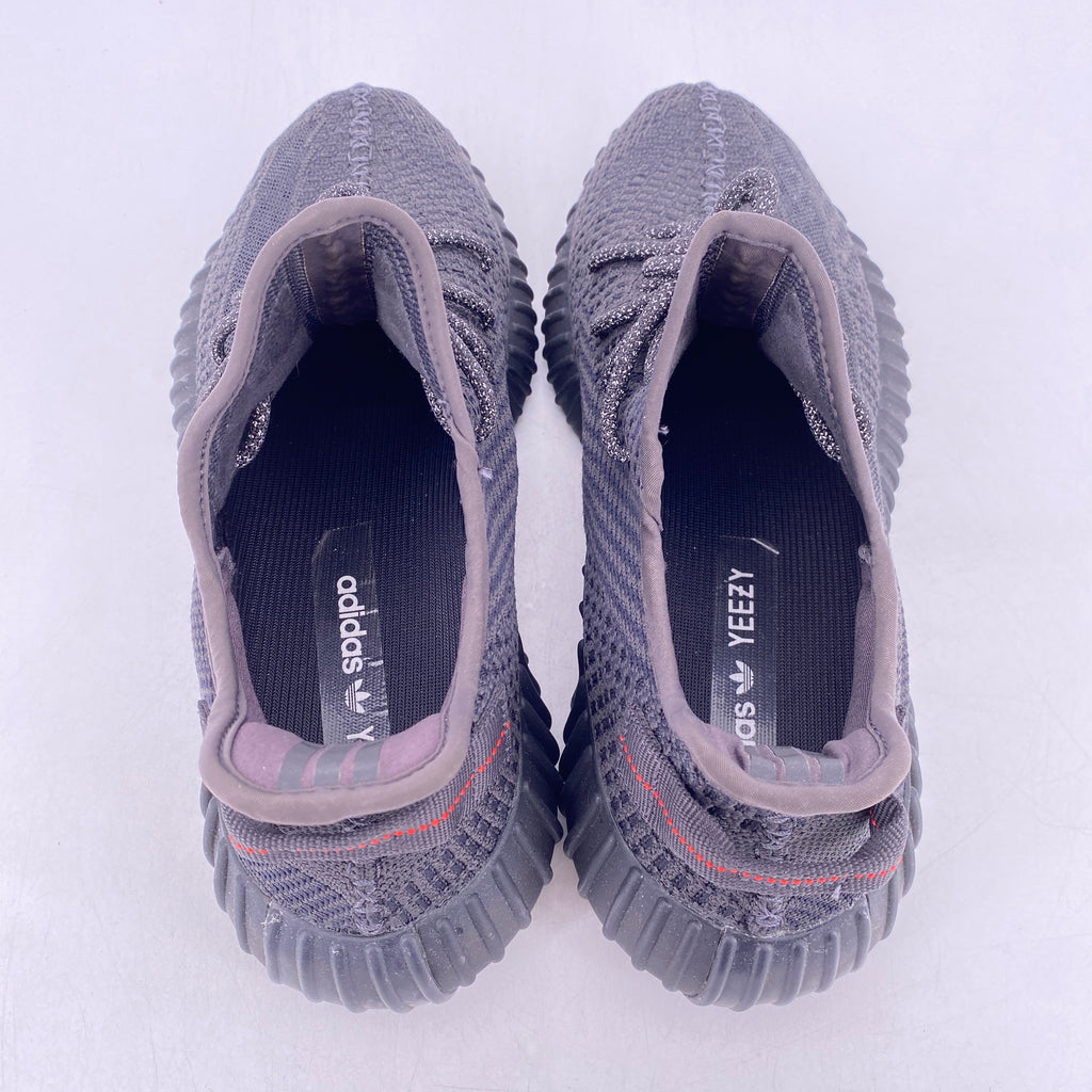 Yeezy 350 v2 "Black Non-Reflective" 2019 Used Size 11.5