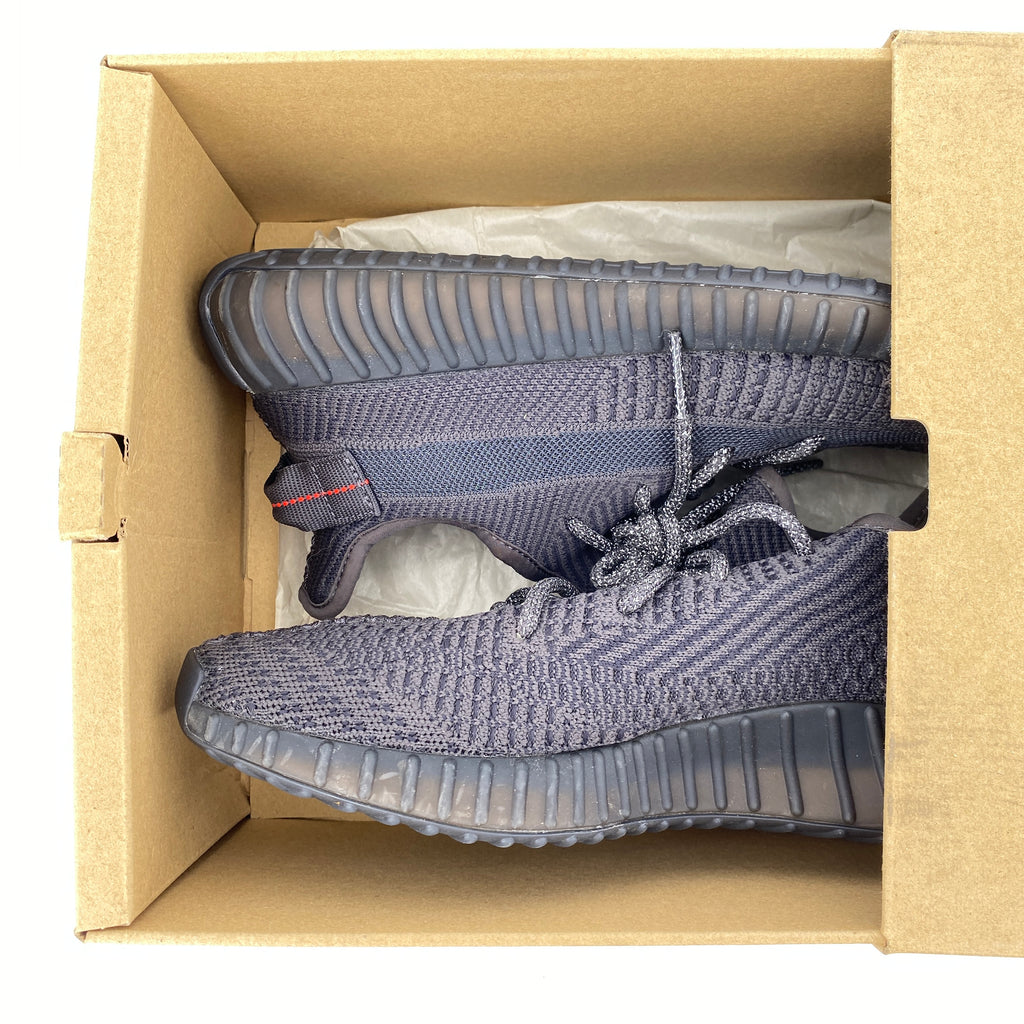 Yeezy 350 v2 "Black Non-Reflective" 2019 Used Size 9.5