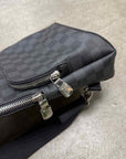 Louis Vuitton SLING BAG "AVENUE" New Black