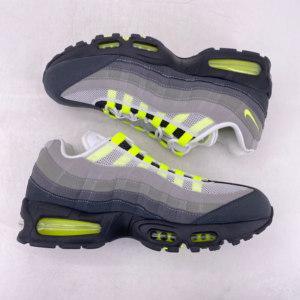 Nike Air Max 95 "Neon" 2025 Used Size 10