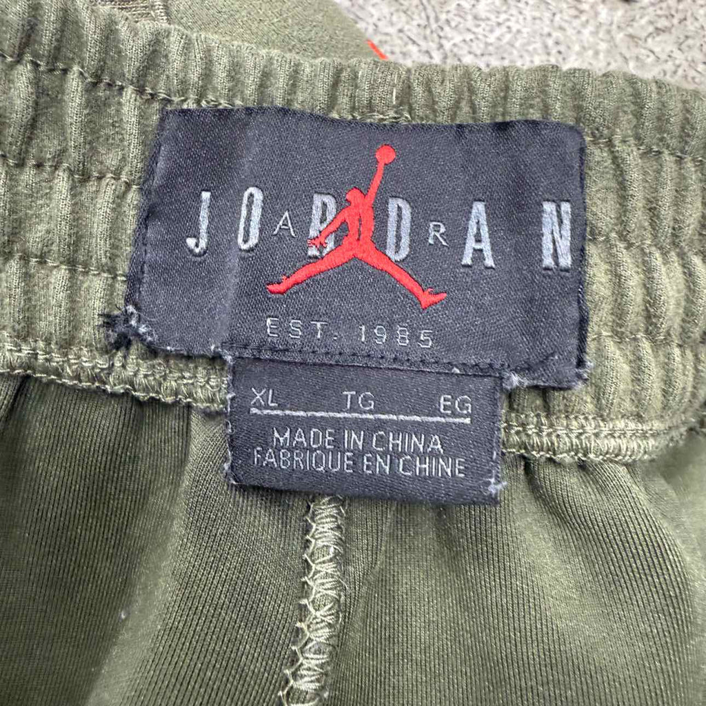 Travis Scott Shorts "JORDAN" Olive Used Size XL