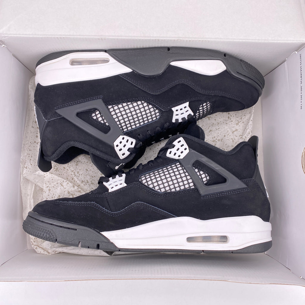 Air Jordan 4 Retro "White Thunder" 2024 Used Size 11.5