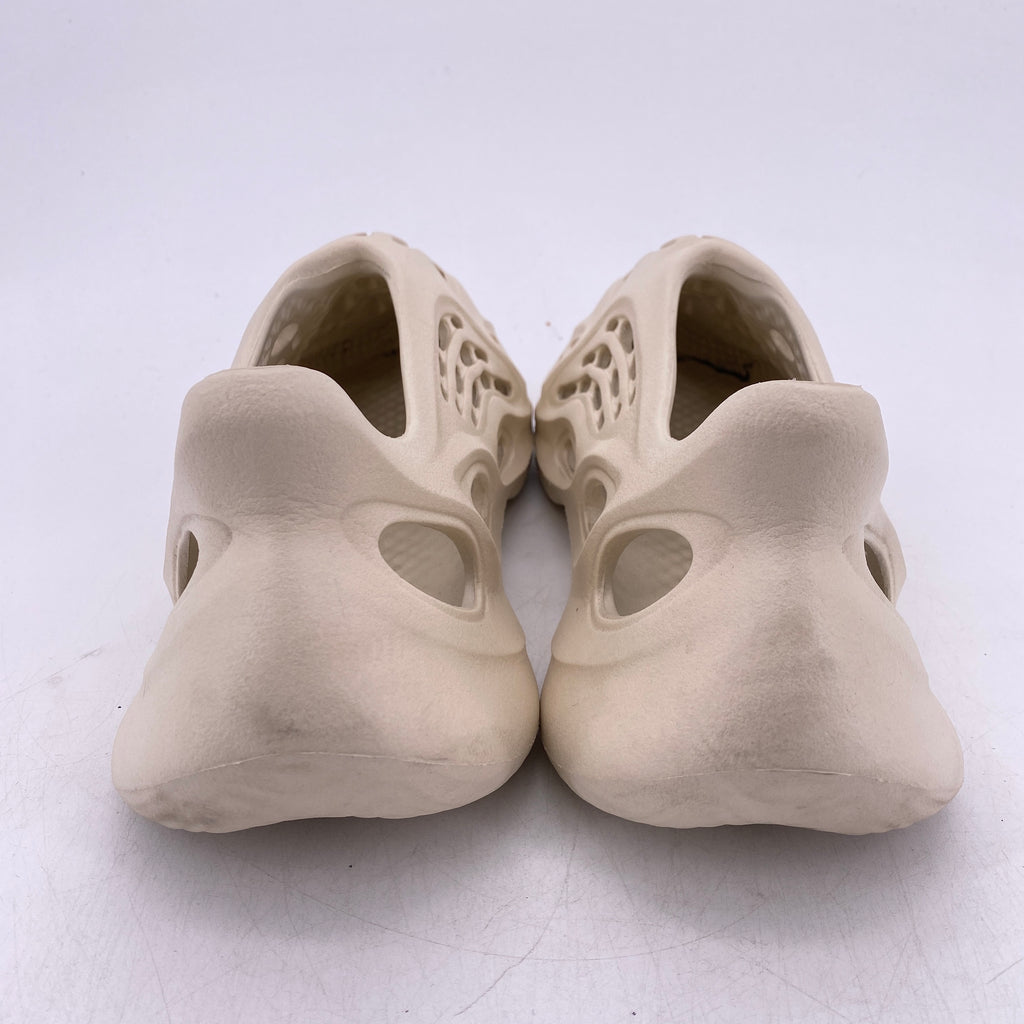 Yeezy Foam RNNR "Sand" 2021 Used Size 11