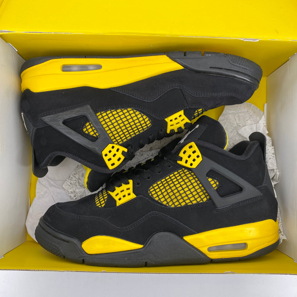 Air Jordan 4 Retro "Thunder" 2023 Used Size 8.5