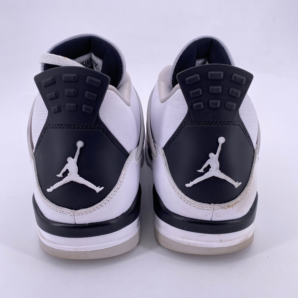 Air Jordan 4 Retro "Military Black" 2022 Used Size 12