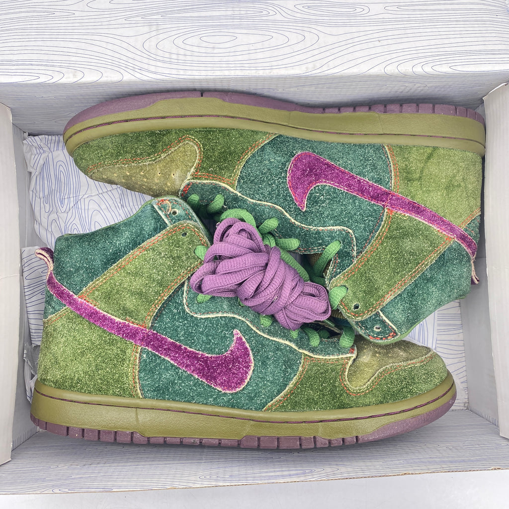 Nike SB Dunk High "Skunk 420" 2010 Used Size 8
