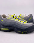 Nike Air Max 95 "Neon" 2020 Used Size 7