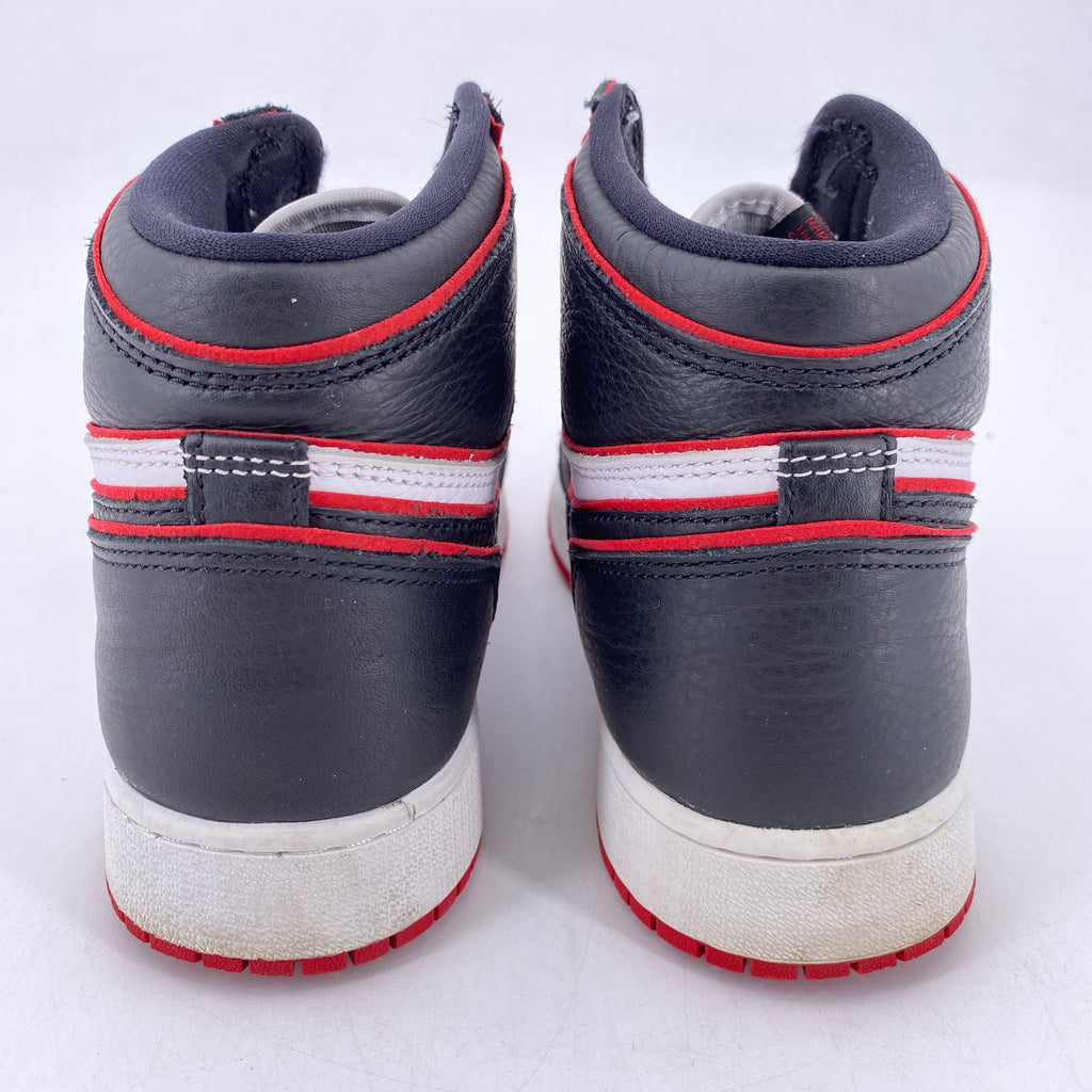 Air Jordan (GS) 1 Retro High "Bloodline" 2019 Used Size 7Y