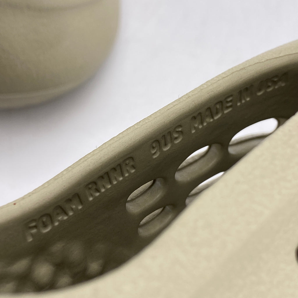 Yeezy Foam RNNR "Stone Salt" 2023 New Size 9