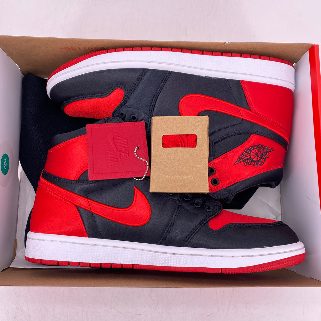 Air Jordan (W) 1 Retro High OG "Satin Bred" 2023 Used Size 10.5W