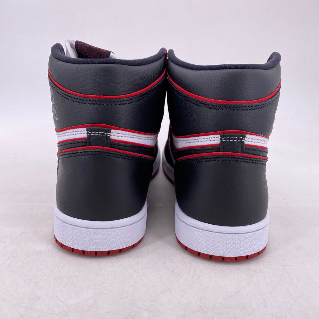 Air Jordan 1 Retro High OG "Bloodline" 2019 New Size 10.5