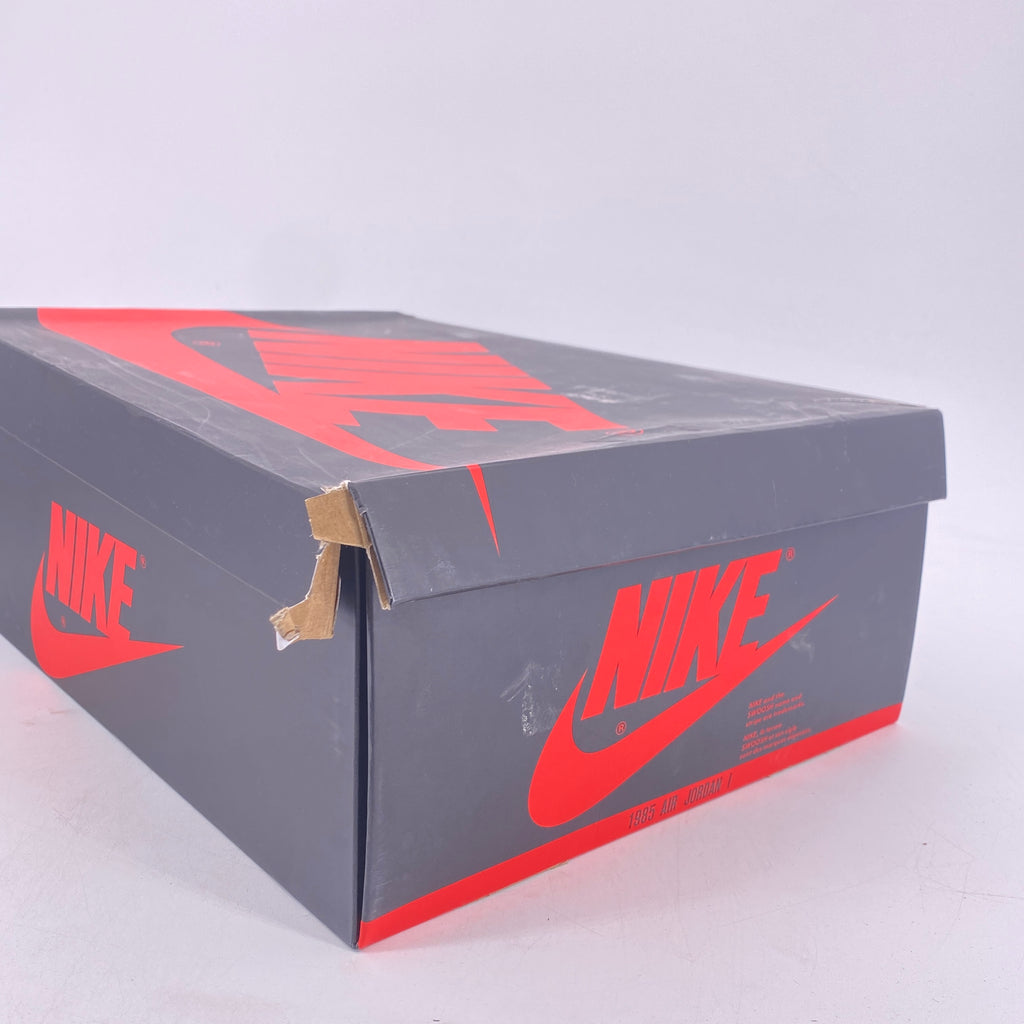 Air Jordan 1 Retro High OG "Mocha" 2020 Used Size 14