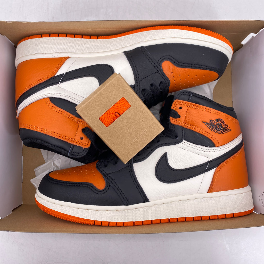 Air Jordan (GS) 1 Retro High "Shattered Backboard" 2025 Used Size 5.5Y