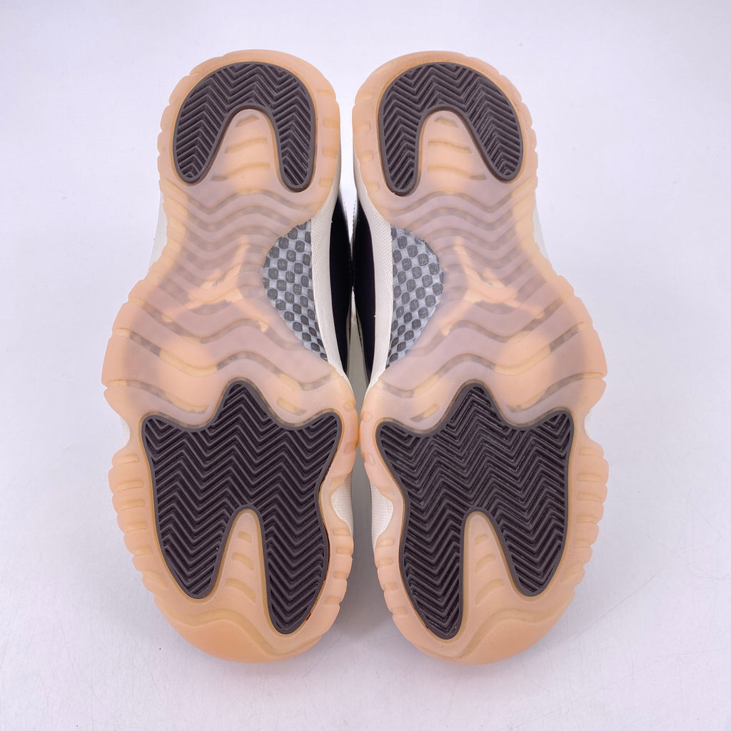 Air Jordan (W) 11 Retro "Neapolitan" 2023 Used Size 8.5W