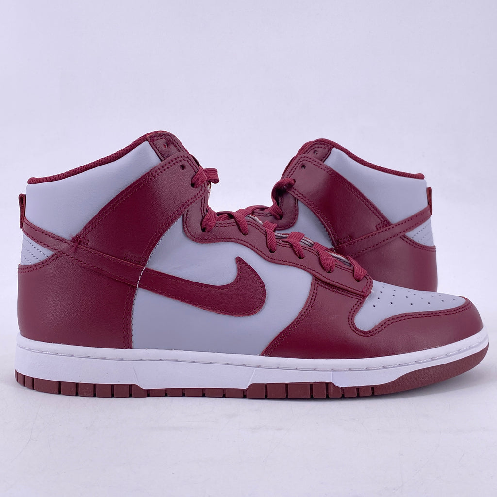 Nike Dunk High "Beetroot" 2022 New Size 11