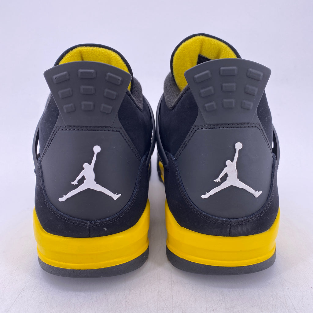 Air Jordan 4 Retro "Thunder" 2023 Used Size 13