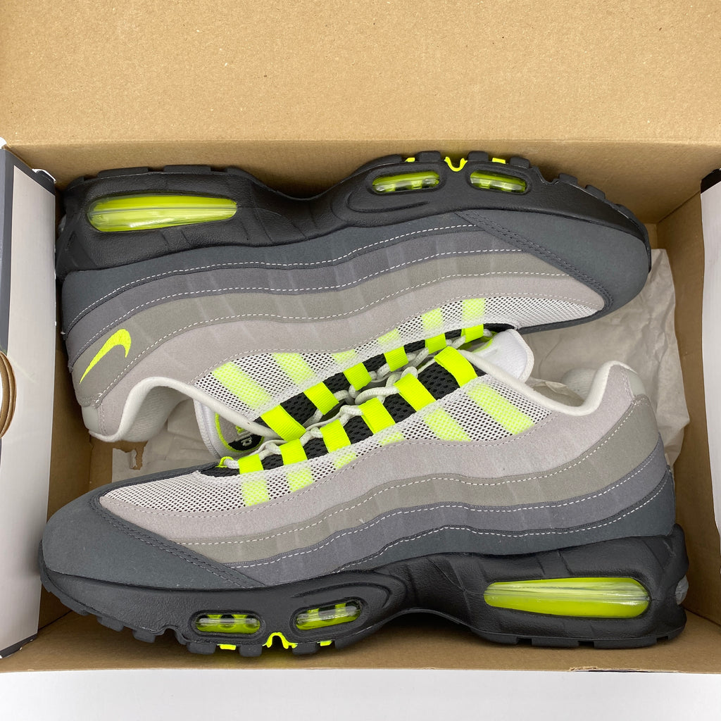 Nike Air Max 95 "Neon" 2025 Used Size 12