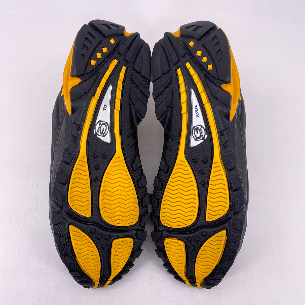 Nike Hot Step Air Terra "Black Yellow" 2022 Used Size 11.5