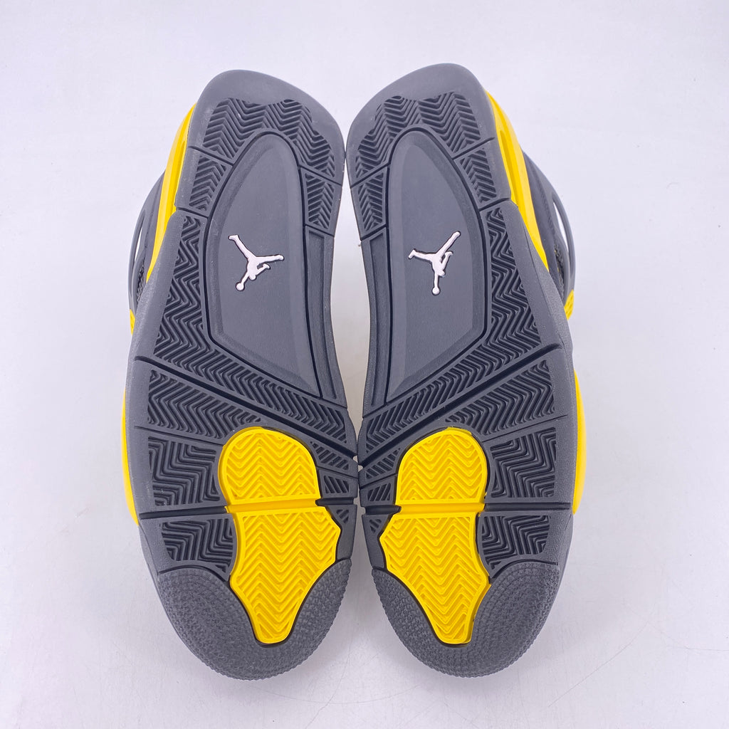 Air Jordan 4 Retro "Thunder" 2023 Used Size 12