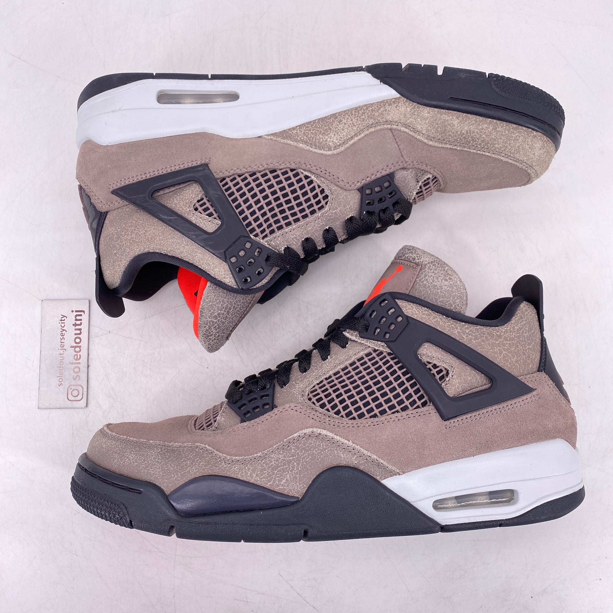 Air Jordan 4 Retro &quot;Taupe Haze&quot; 2021 Used Size 10.5