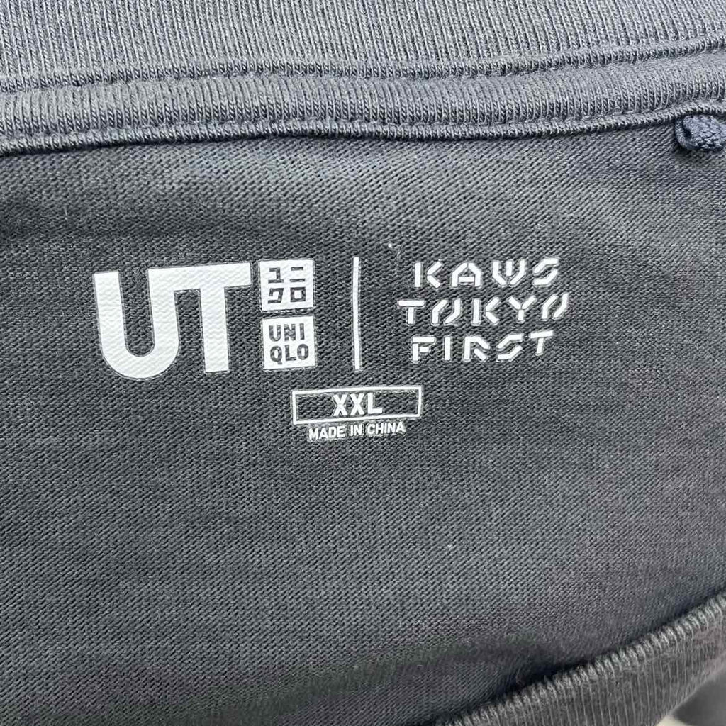 Uniqlo T-Shirt "TOKYO FIRST" Grey Used Size 2XL