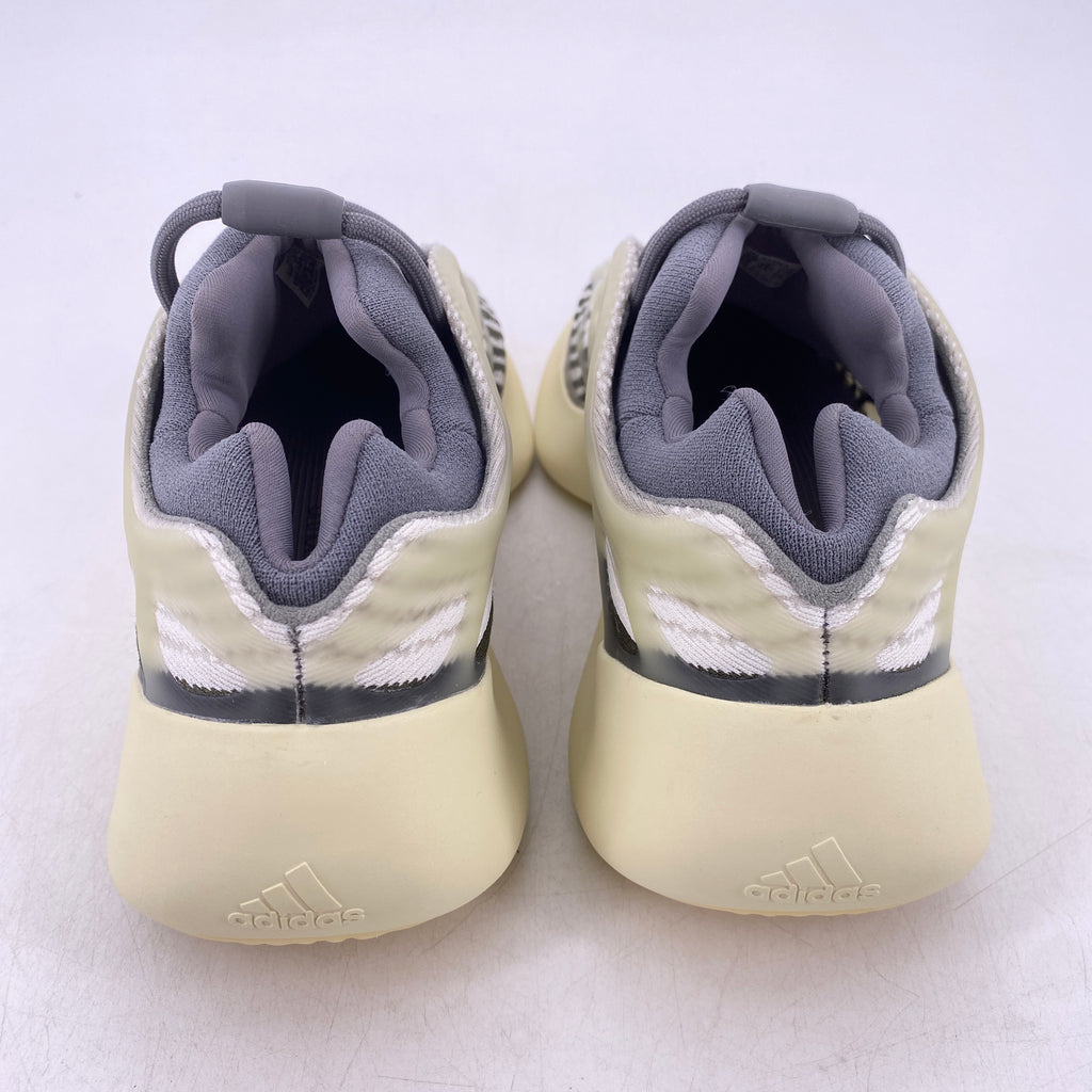 Yeezy 700 v3 "Fade Salt" 2022 Used Size 10