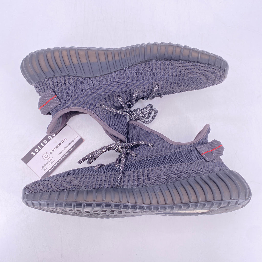 Yeezy 350 v2 "Black Non-Reflective" 2019 Used Size 9.5