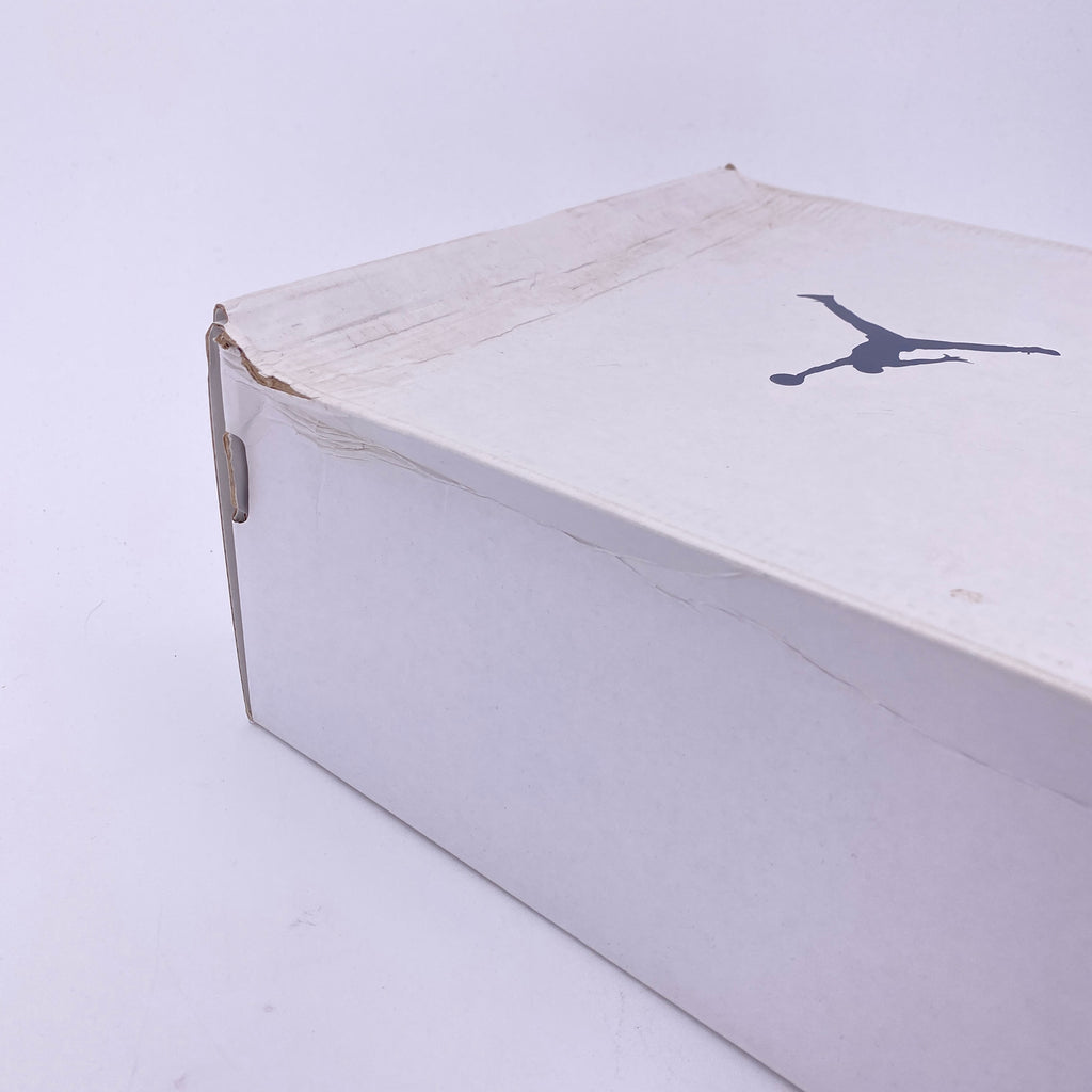 Air Jordan 3 Retro "Midnight Navy" 2023 Used Size 9.5