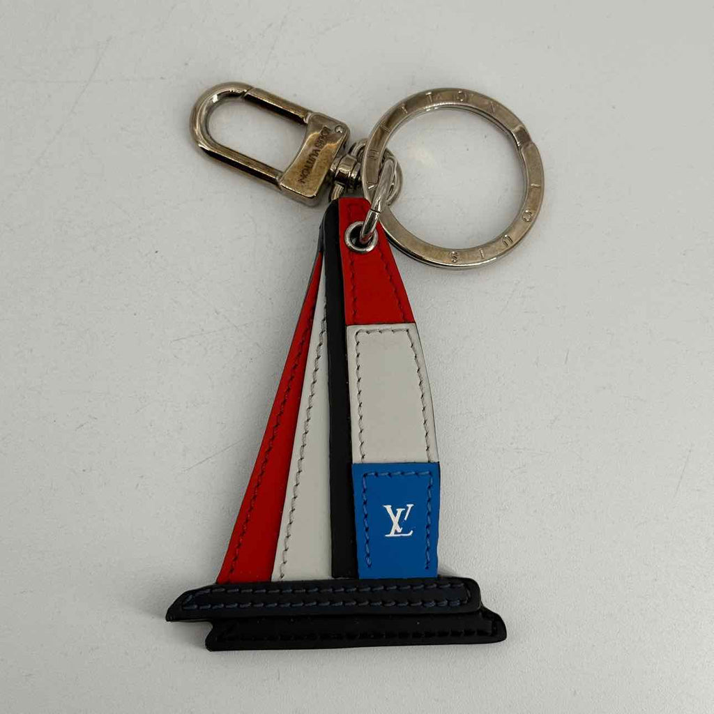 Louis Vuitton Keychain "BOAT" Used Red