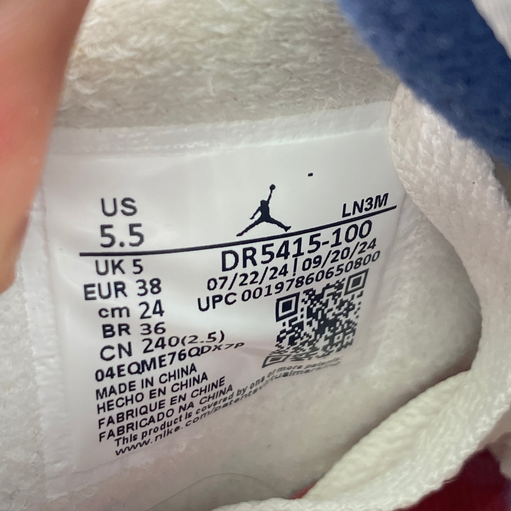 Air Jordan 4 Retro SB "Navy" 2025 Used Size 5.5