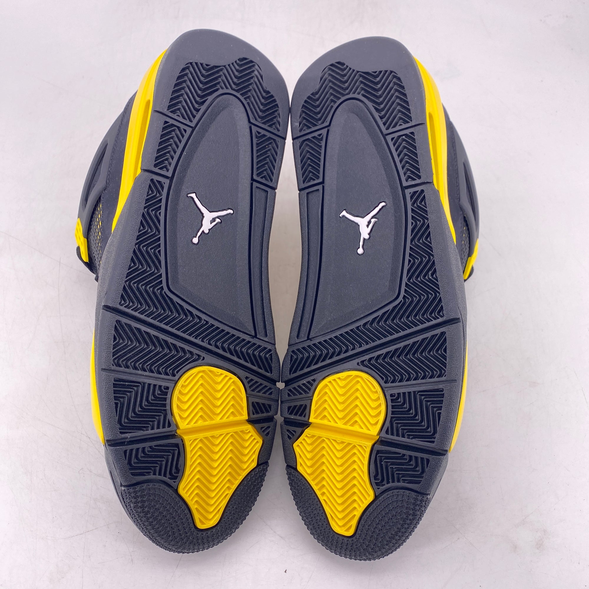 Air Jordan 4 Retro &quot;Thunder&quot; 2023 New Size 10.5