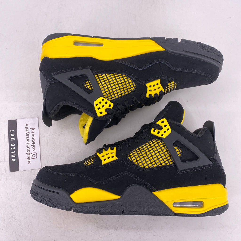 Air Jordan 4 Retro "Thunder" 2023 Used Size 9.5