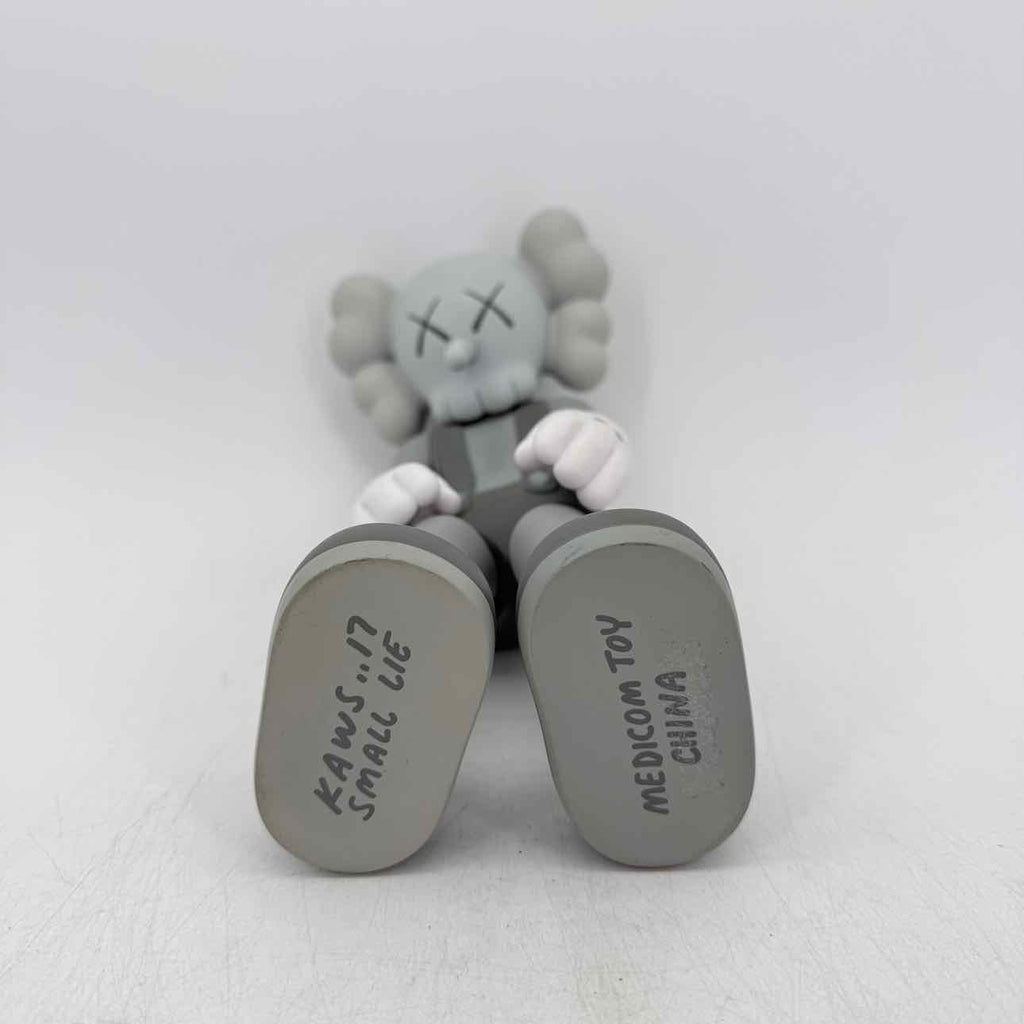 KAWS Figure "SMALL LIE" Used Grey Size OS
