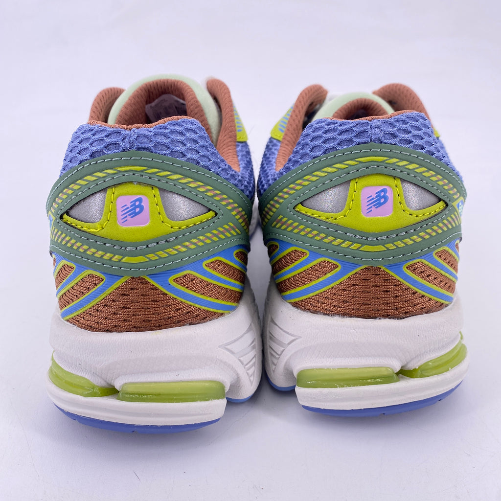 New Balance 860v2 "Up There 2000'S Tropes" 2024 Used Size 11