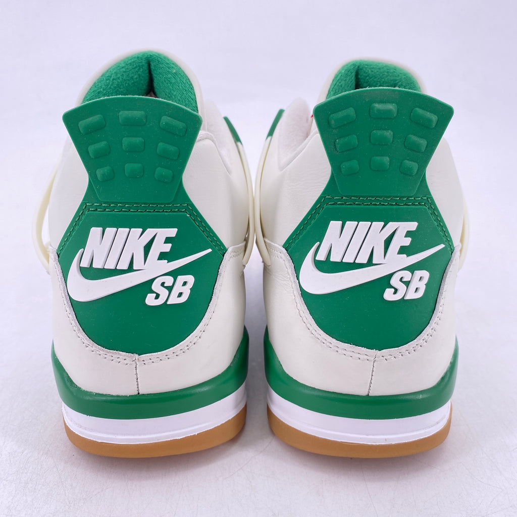Air Jordan 4 Retro "Pine Green" 2023 Used Size 8.5