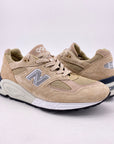 New Balance 990V2 "Kith Tannin" 2022 Used Size 7.5