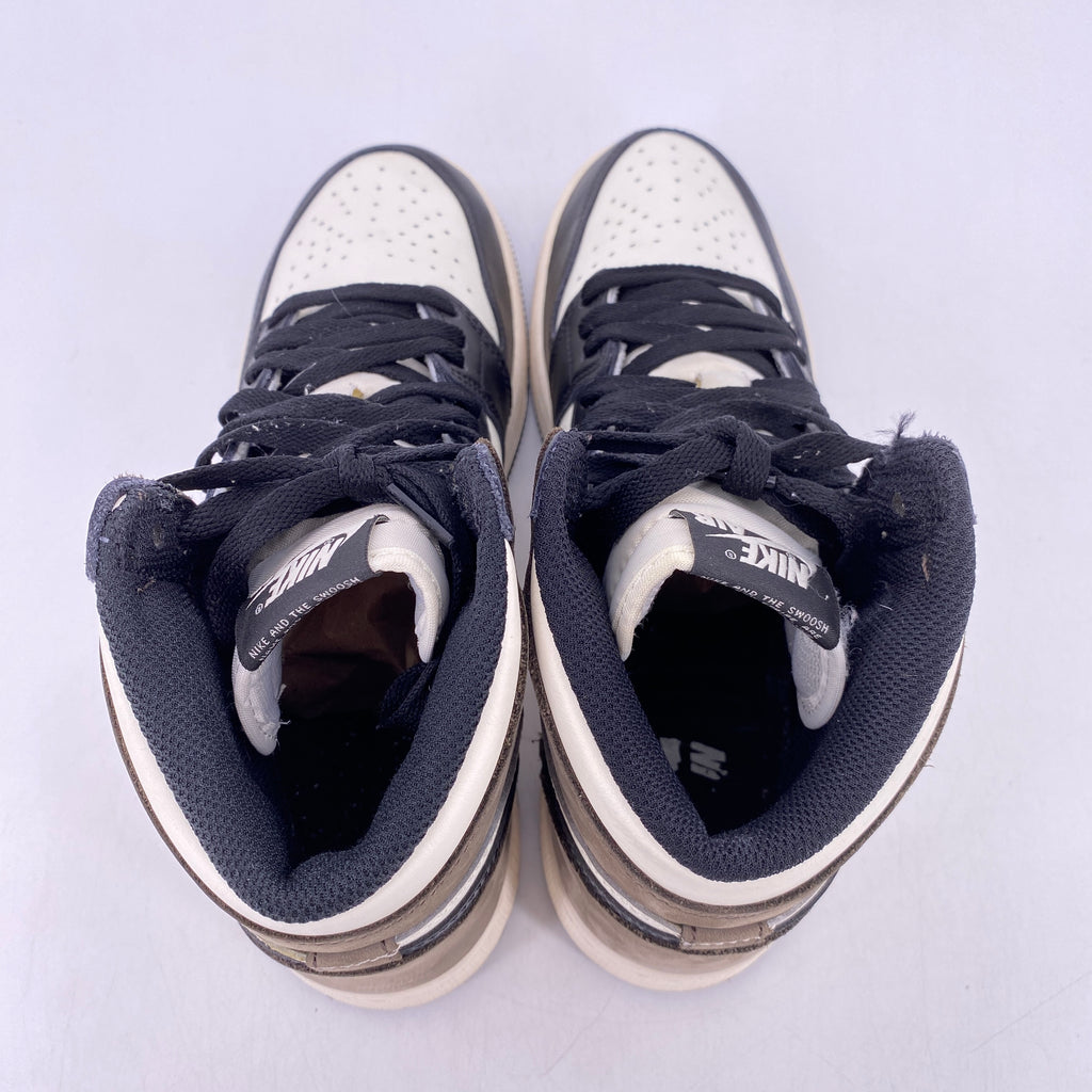 Air Jordan (GS) 1 Retro High "Mocha" 2020 Used Size 7Y
