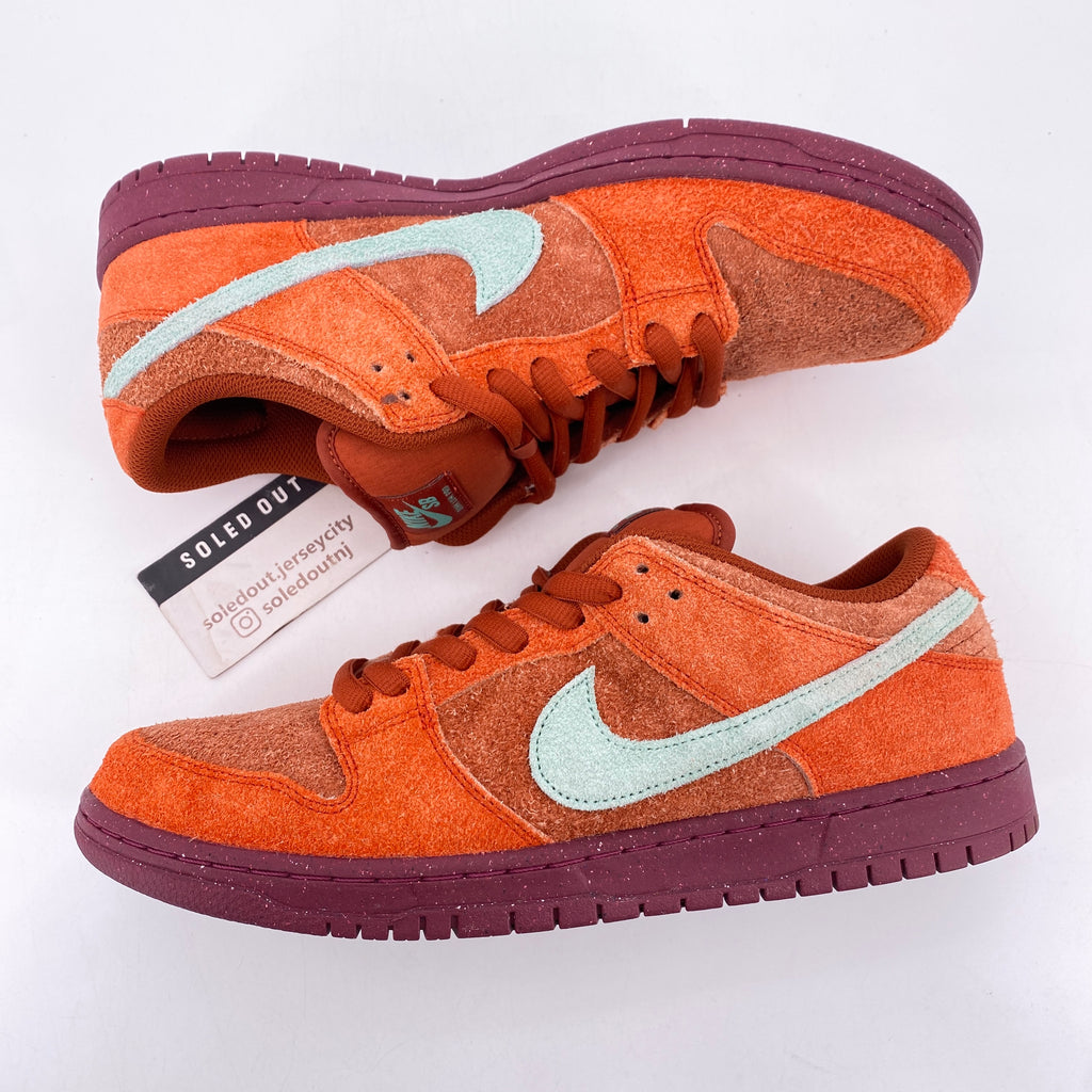 Nike SB Dunk Low "Mystic Red Rosewood" 2023 Used Size 11.5