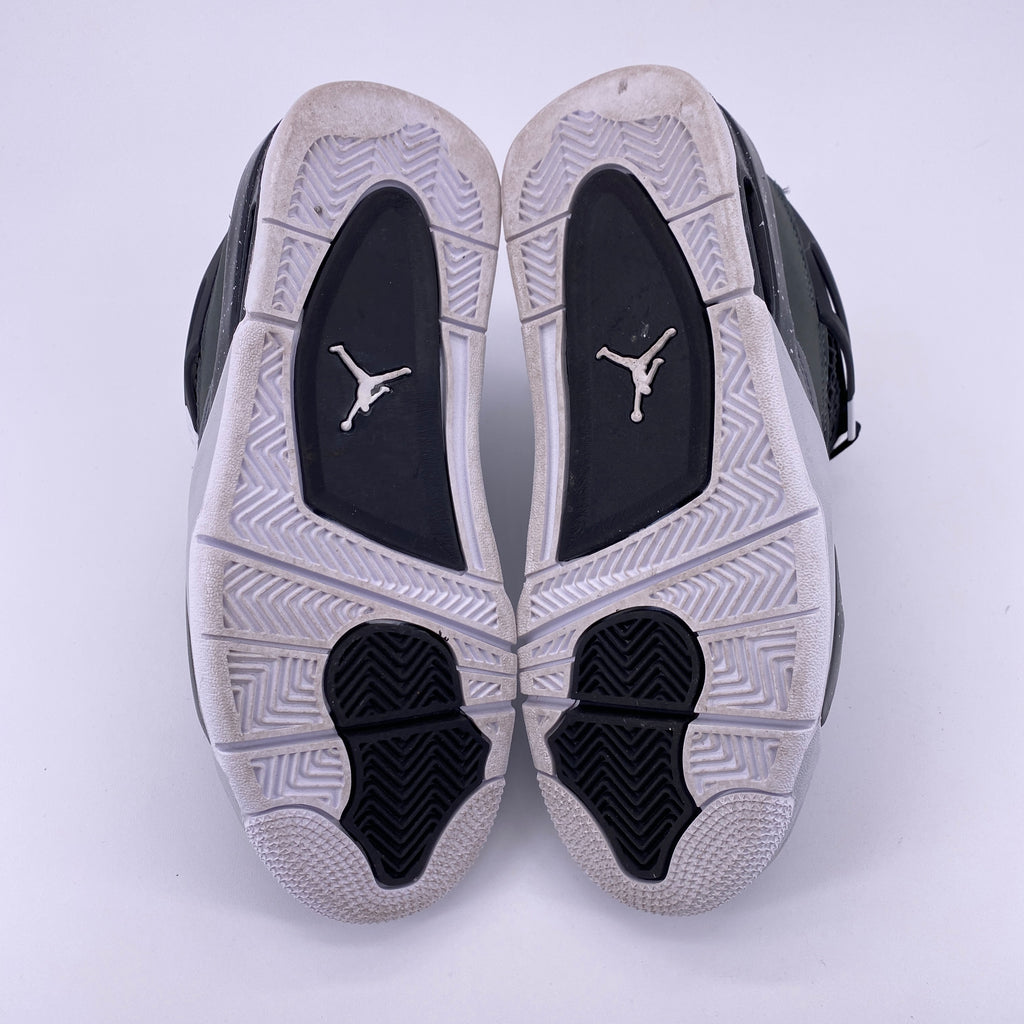 Air Jordan (GS) 4 Retro "Fear Pack" 2024 Used Size 4.5Y