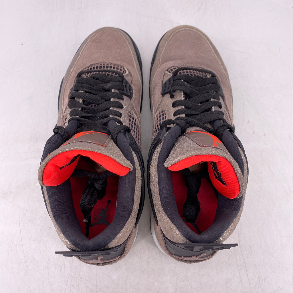 Air Jordan 4 Retro "Taupe Haze" 2021 Used Size 9.5