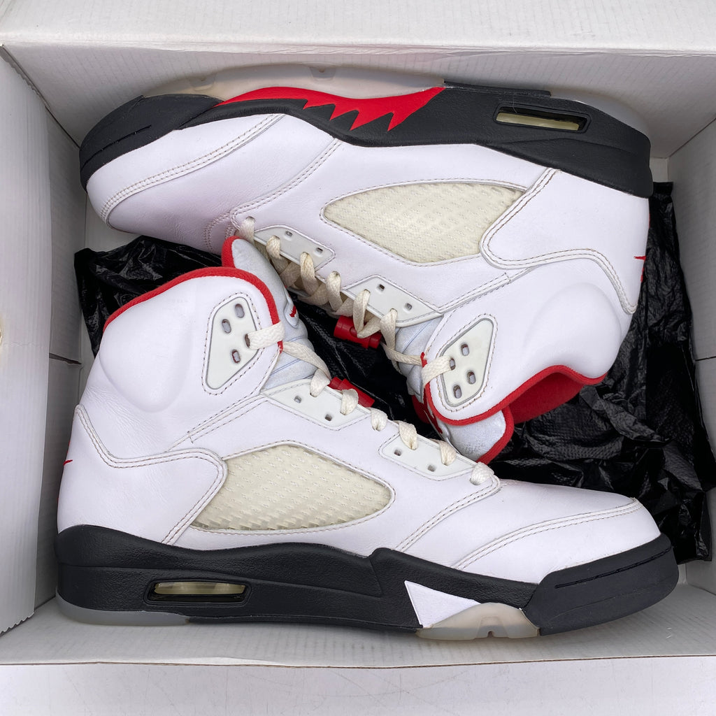 Air Jordan 5 Retro "Fire Red" 2020 Used Size 9