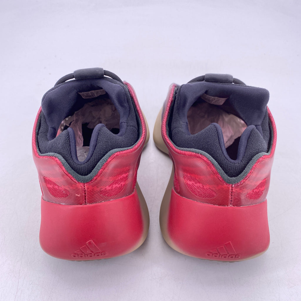 Yeezy 700 v3 "Fade Carbon" 2022 Used Size 10
