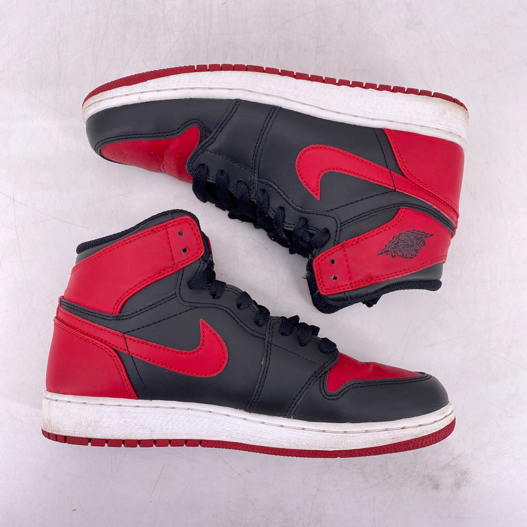 Air Jordan (GS) 1 Retro High OG "Bred" 2013 Used Size 5.5Y