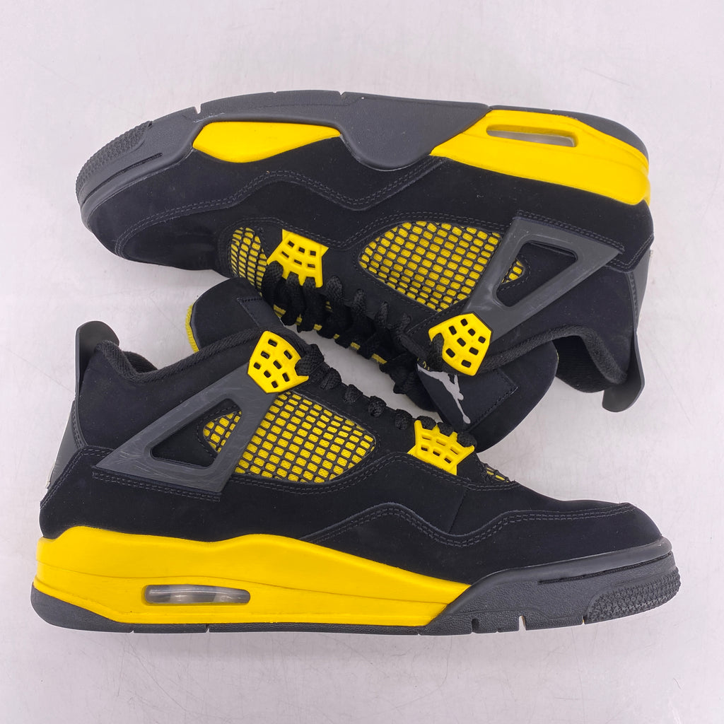 Air Jordan 4 Retro "Thunder" 2023 Used Size 9.5