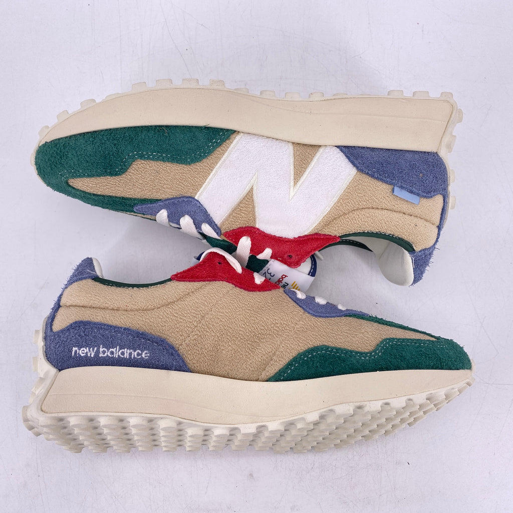 New Balance 327 "Nightwatch Green"  New Size 7